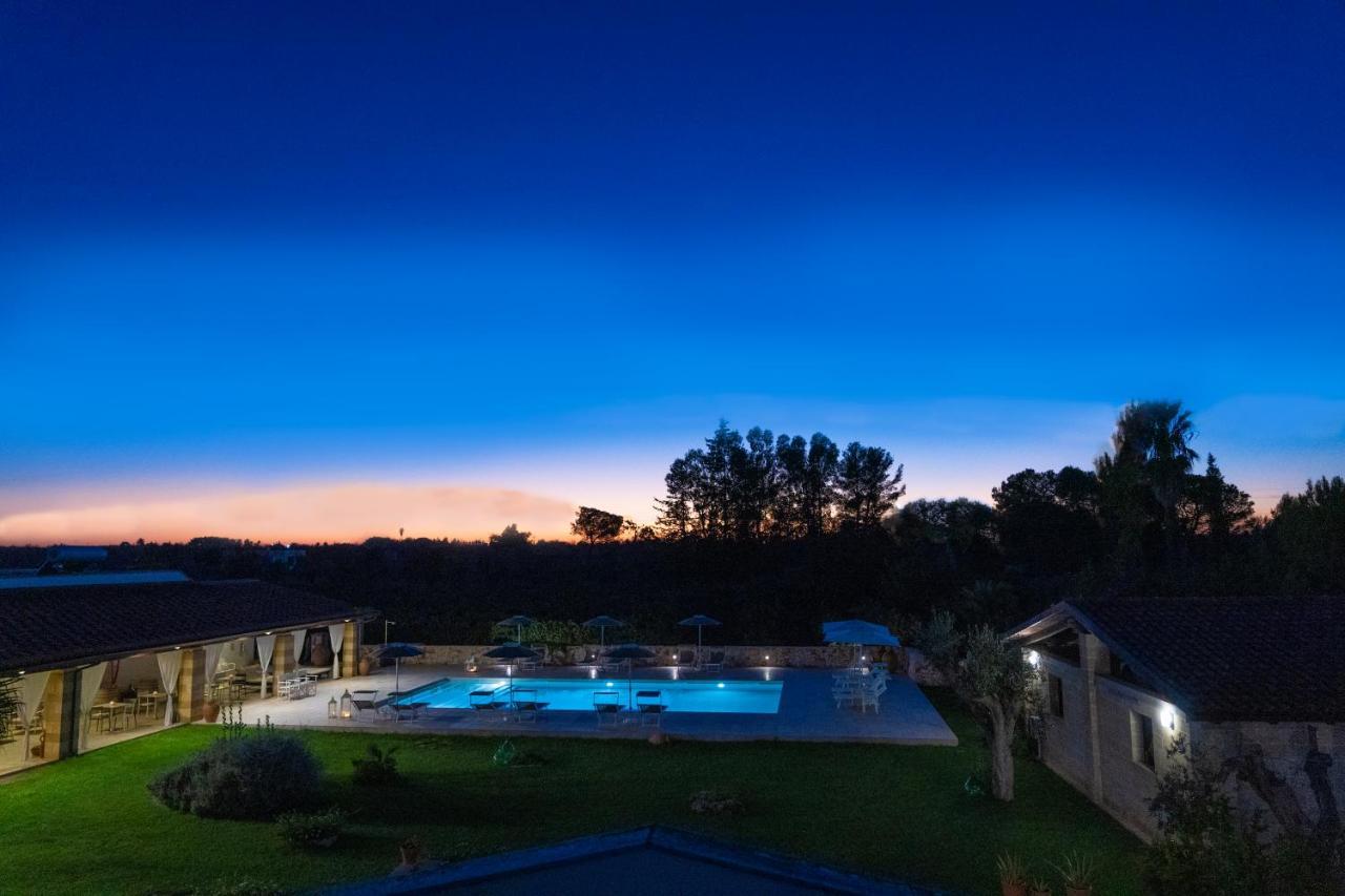 Masseria Tenuta Flora Maria Leverano Eksteriør billede