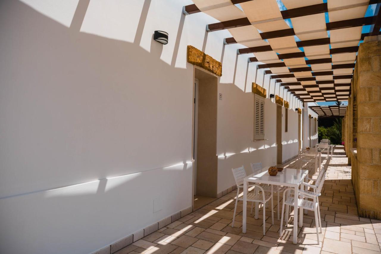 Masseria Tenuta Flora Maria Leverano Eksteriør billede